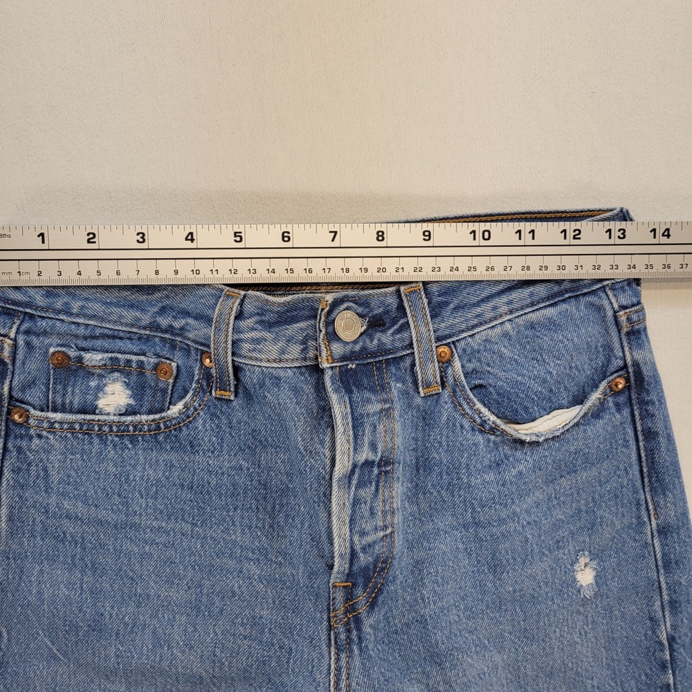 Levis Jeans Womens 26 Blue Wedgie Straight Button Fly Mid Rise Raw Hem Denim - Picture 8 of 10